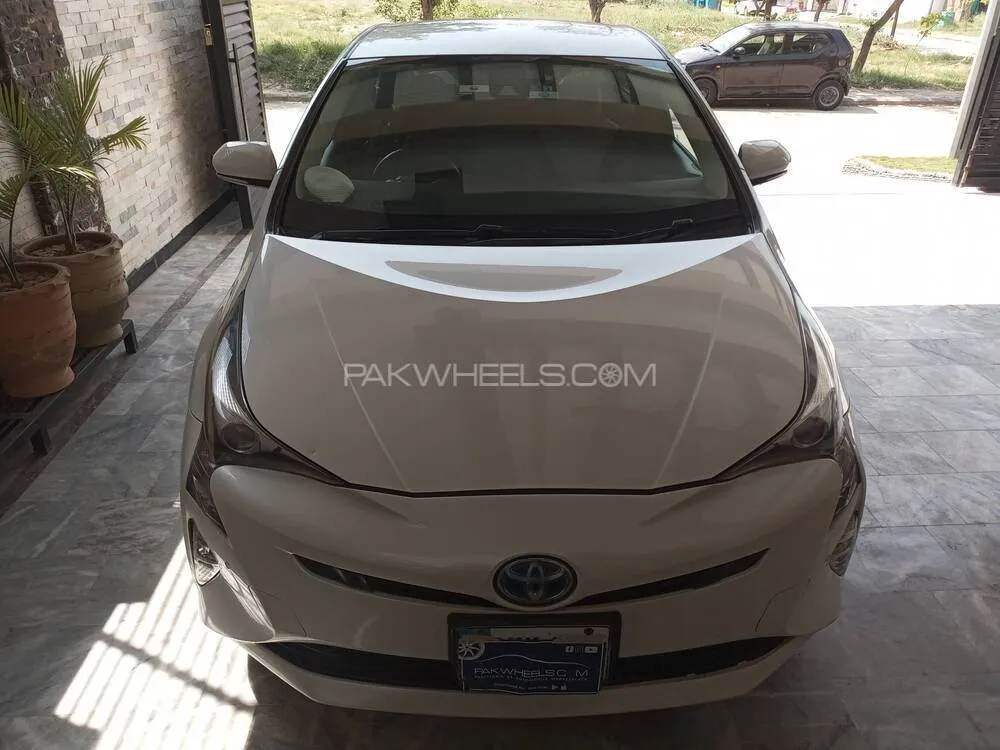 ٹویوٹا پریوس 2016 for Sale in اسلام آباد Image-1
