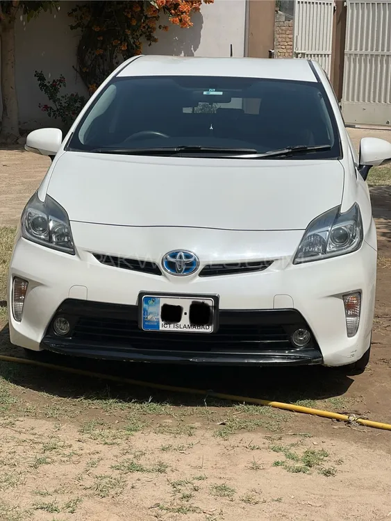 Toyota Prius 2013 for Sale in Mian Wali Image-1