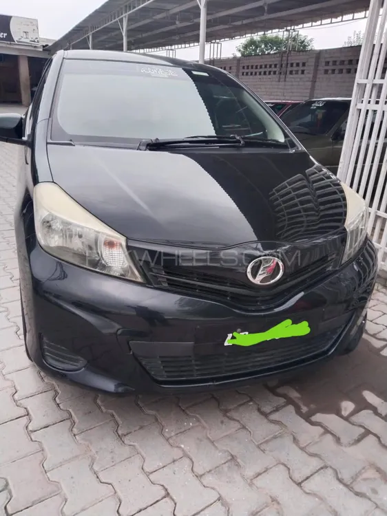 Toyota Vitz 2011 for Sale in Islamabad Image-1
