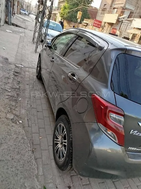 Toyota Vitz 2015 for Sale in Sahiwal Image-1