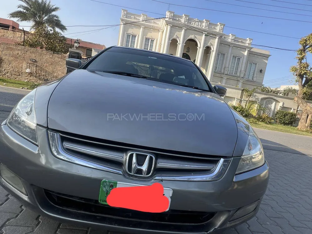 Honda Accord 2005 for Sale in Lahore Image-1
