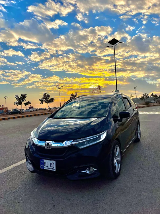 Honda Fit 2016 for Sale in Rawalpindi Image-1
