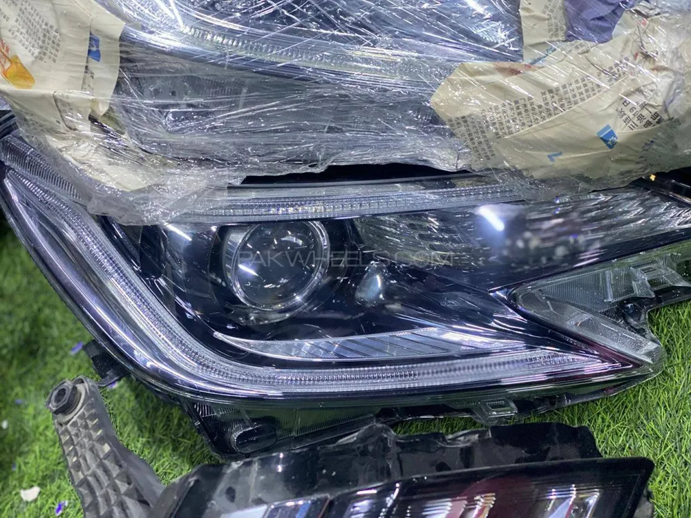 Mark X new model headlights Image-1
