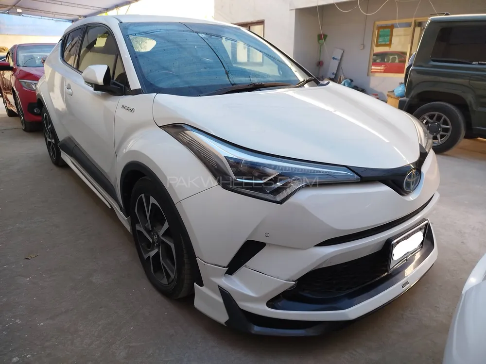 Toyota C-HR 2018 for Sale in Karachi Image-1