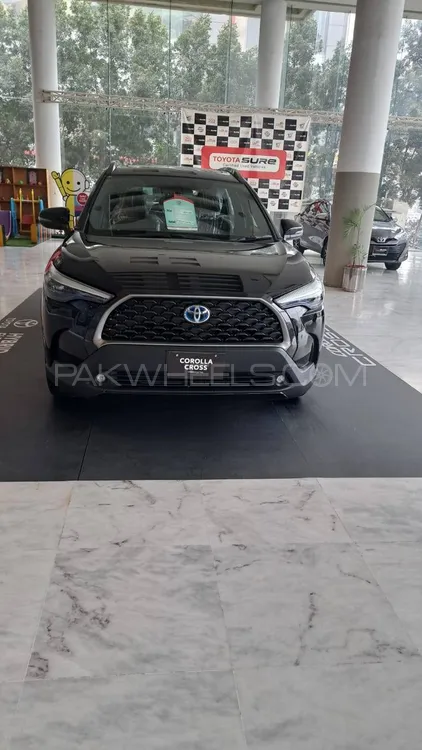 Toyota Corolla Cross 2025 for Sale in Lahore Image-1