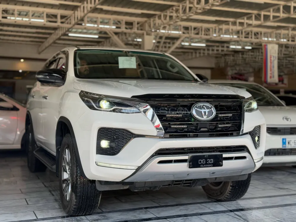 Toyota Fortuner 2022 for Sale in Peshawar Image-1