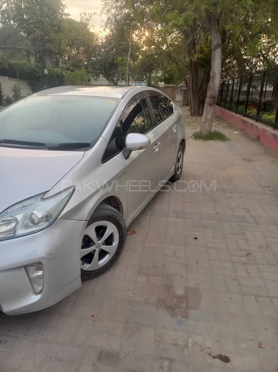 Toyota Prius 2012 for Sale in Lahore Image-1