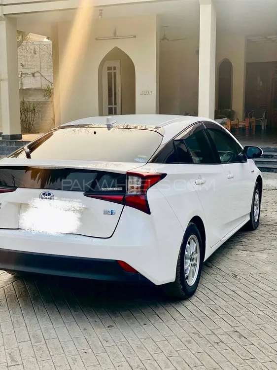 Toyota Prius 2020 for Sale in Peshawar Image-1