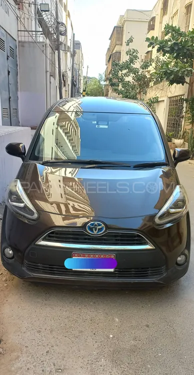 Toyota Sienta 2016 for Sale in Karachi Image-1