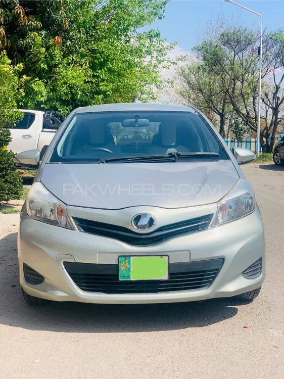Toyota Vitz 2011 for Sale in Islamabad Image-1