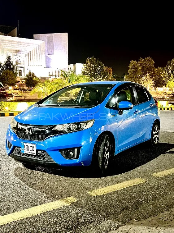 Honda Fit 2015 for Sale in Islamabad Image-1