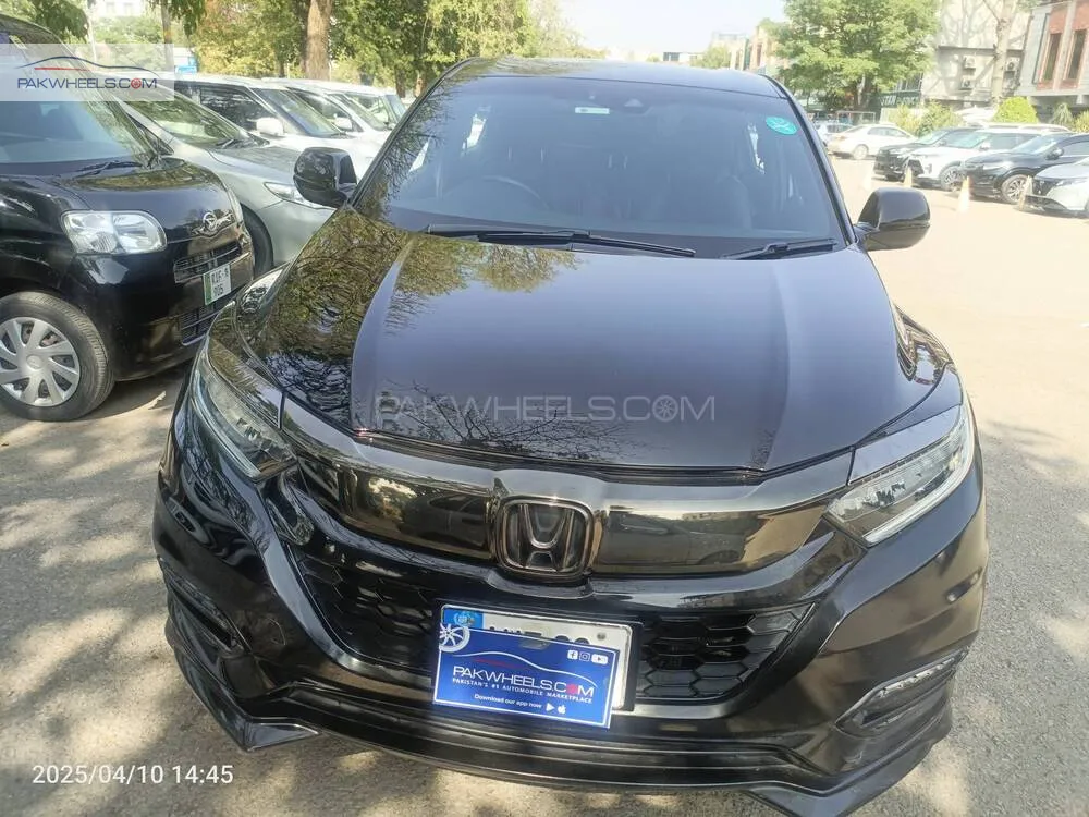 Honda Vezel 2018 for Sale in Islamabad Image-1