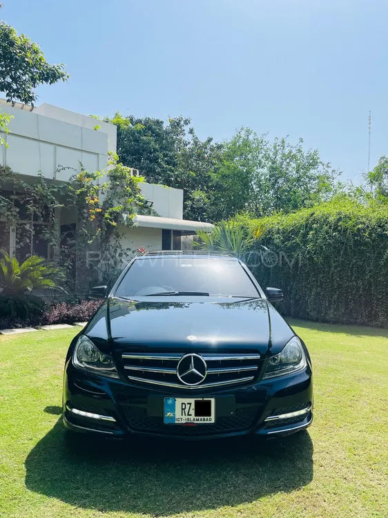Mercedes Benz C Class 2011 for Sale in Multan Image-1
