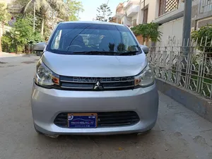 Mitsubishi Ek Wagon G Safety Package 2013 for Sale