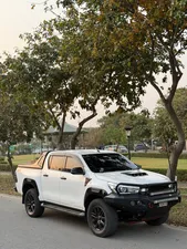 Toyota Hilux Revo V Automatic 3.0  2017 for Sale
