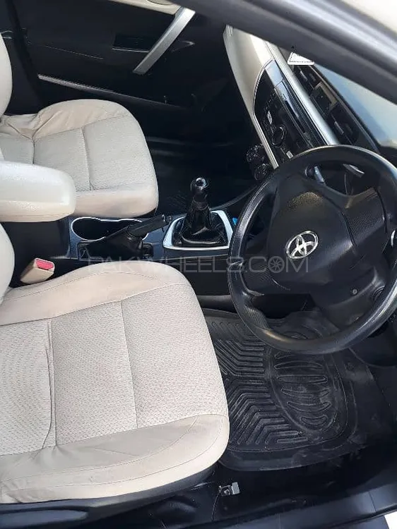 Toyota Corolla 2015 for Sale in Sahiwal Image-1