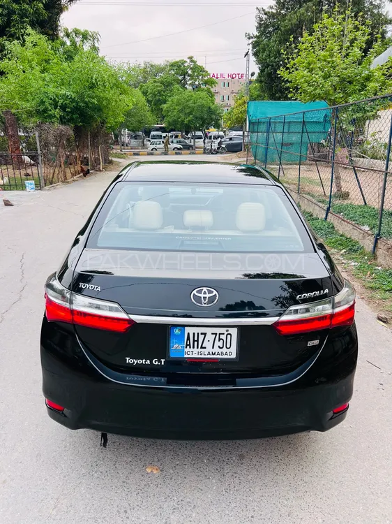 Toyota Corolla 2018 for Sale in Islamabad Image-1