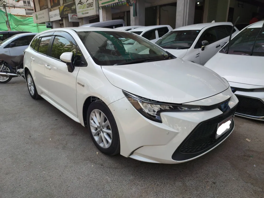 Toyota Corolla Touring 2020 for Sale in Karachi Image-1