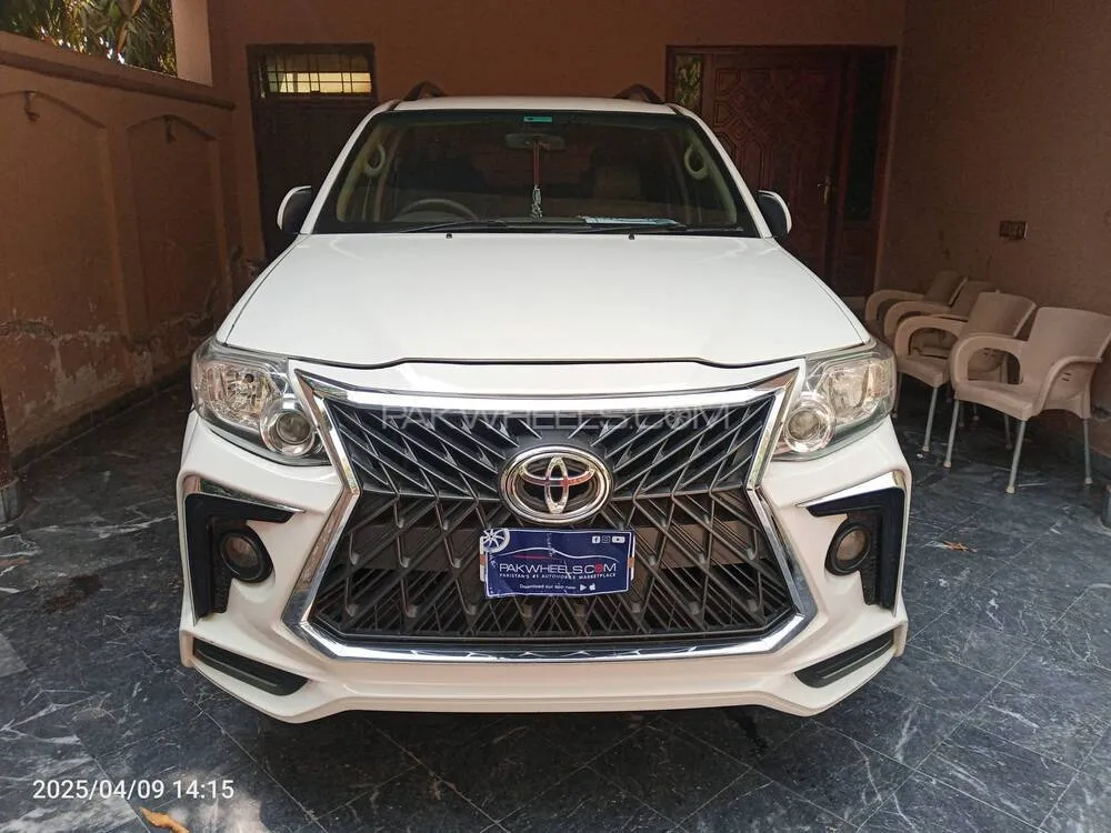 Toyota Fortuner 2014 for Sale in Lahore Image-1