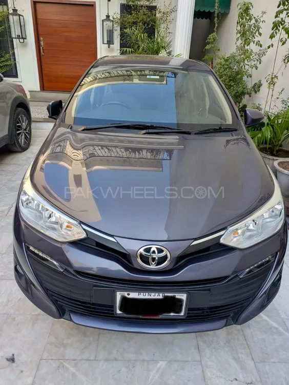 Toyota Yaris Sedan 2021 for Sale in Lahore Image-1
