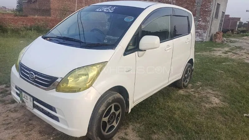 Daihatsu Move 2010 for Sale in Sialkot Image-1