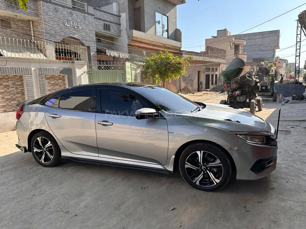 Honda Civic 2018 for Sale in Sheikhupura Image-1