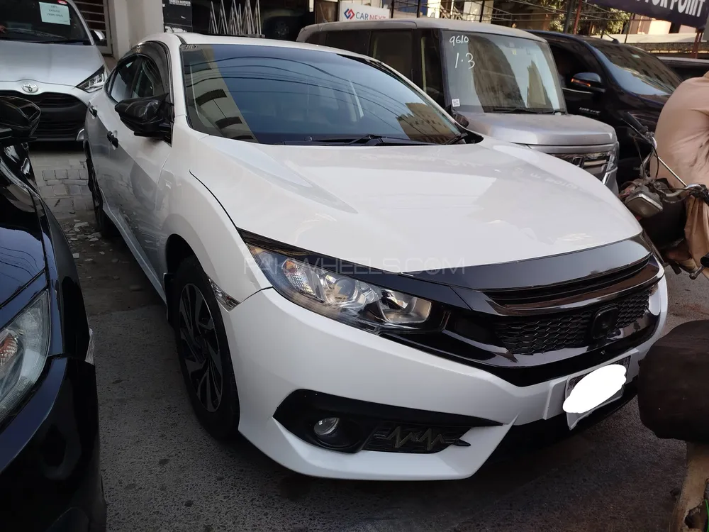Honda Civic 2018 for Sale in Karachi Image-1