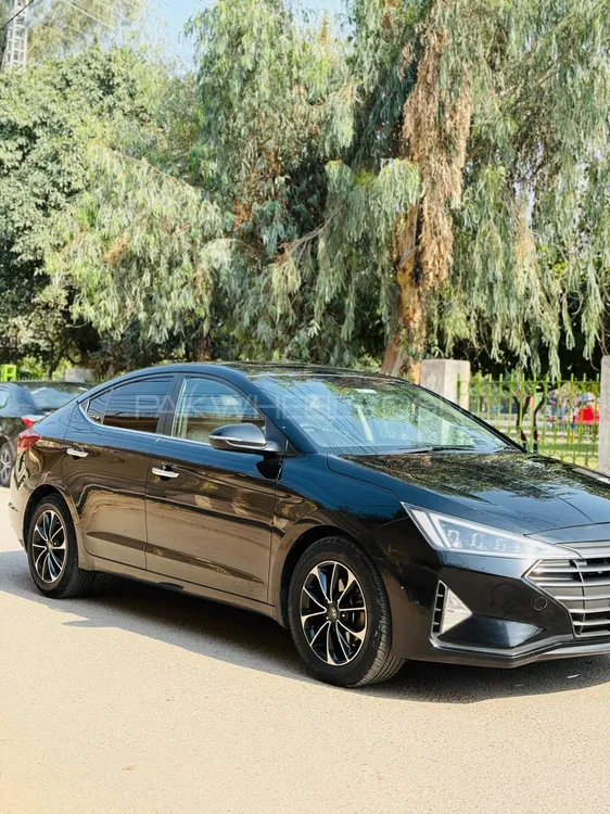 Hyundai Elantra 2023 for Sale in Multan Image-1