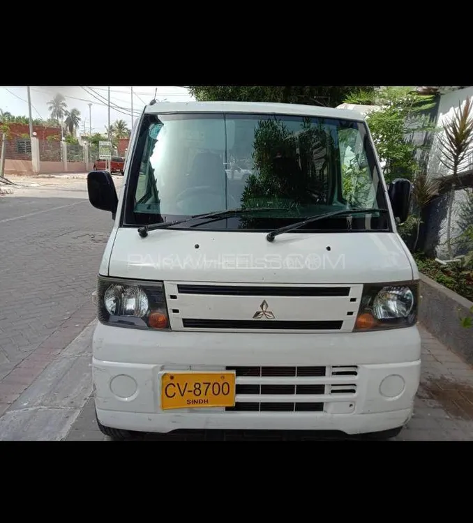 Mitsubishi Minicab 2010 for Sale in Karachi Image-1