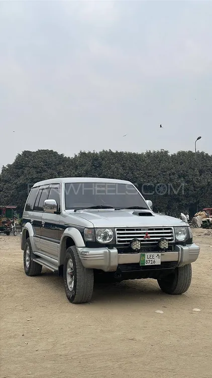 Mitsubishi Pajero 1993 for Sale in Dera ismail khan Image-1