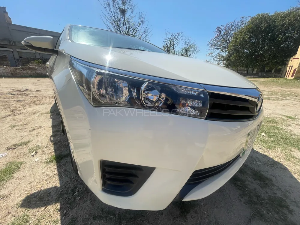 Toyota Corolla 2015 for Sale in Gujrat Image-1