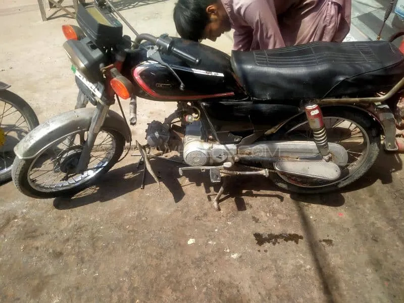 Chinese Bikes 70 2011 for Sale Image-1