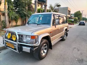 Mitsubishi Pajero Super Exceed 3.0 1986 for Sale