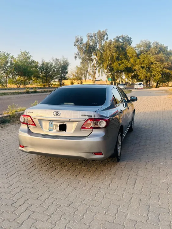 Toyota Corolla 2013 for Sale in Fateh Jang Image-1