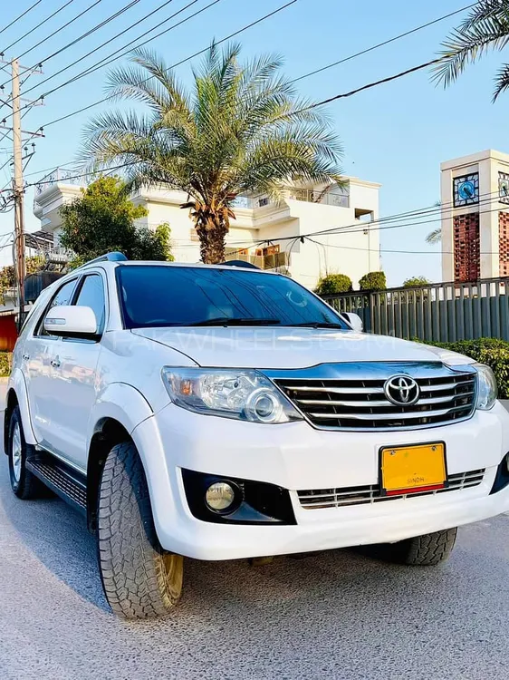 Toyota Fortuner 2015 for Sale in Multan Image-1