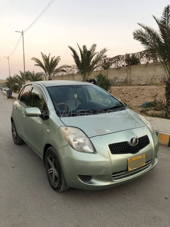 Toyota Vitz 2007 for Sale in Karachi Image-1