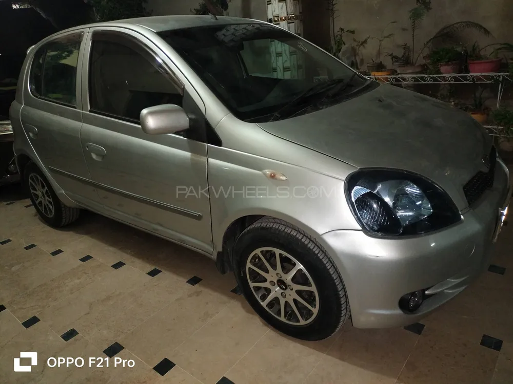 Toyota Vitz 2000 for Sale in Quetta Image-1