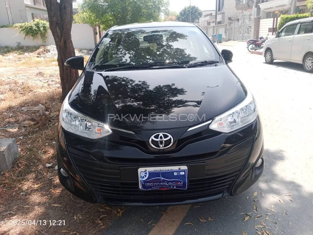ٹویوٹا یارس سیڈان 2023 for Sale in لاہور Image-1