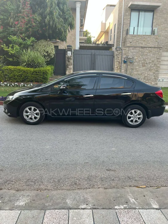 Honda Civic 2015 for Sale in Islamabad Image-1