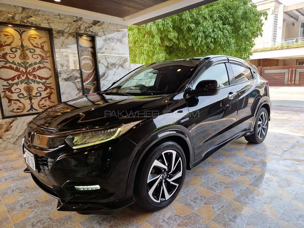 Honda Vezel 2019 for Sale in Lahore Image-1