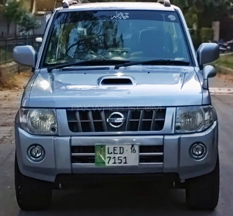 Nissan Kix 2009 for Sale in Lahore Image-1