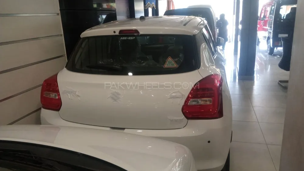 سوزوکی سوئفٹ 2025 for Sale in کراچی Image-1