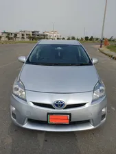 Toyota Prius S LED Edition 1.8 2014 for Sale