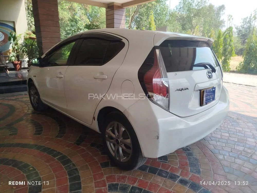 ٹویوٹا اکوا 2015 for Sale in لاہور ٹویوٹا اکوا 2015 for Sale in لاہور Image-6