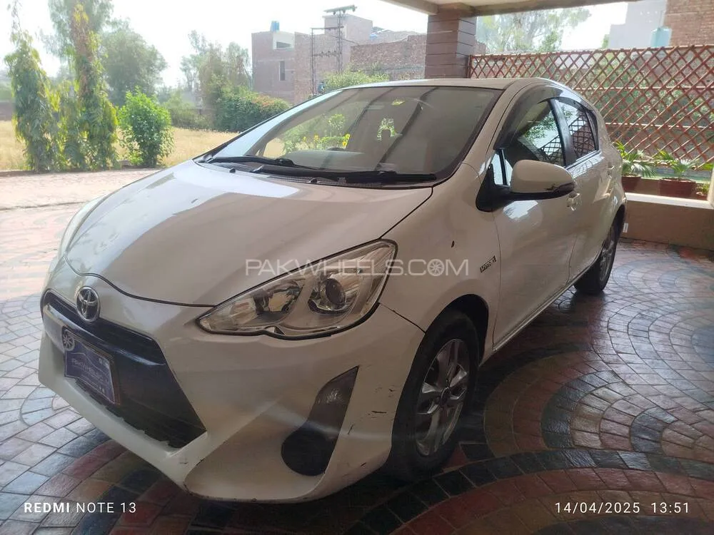 ٹویوٹا اکوا 2015 for Sale in لاہور ٹویوٹا اکوا 2015 for Sale in لاہور Image-3