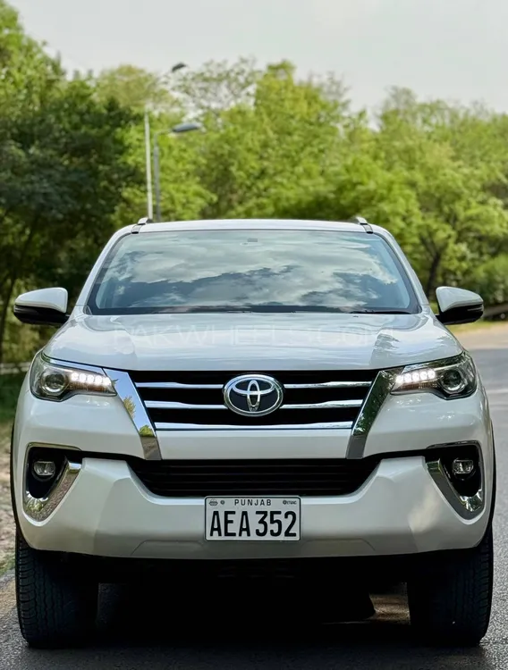 Toyota Fortuner 2021 for Sale in Islamabad Image-1