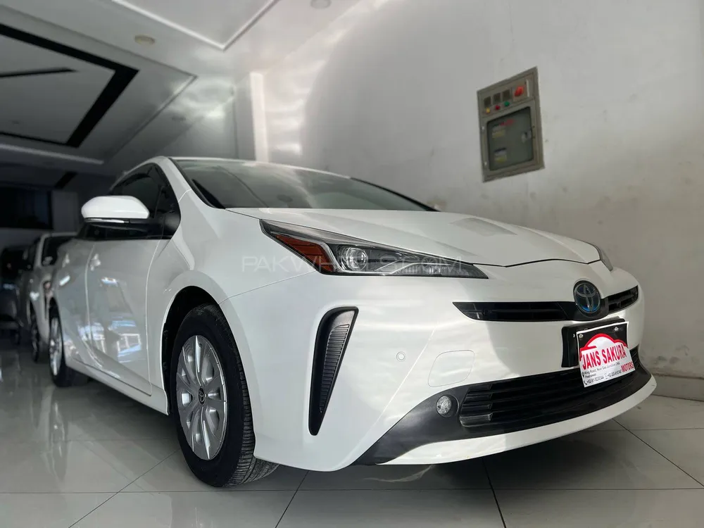 Toyota Prius 2021 for Sale in Peshawar Image-1