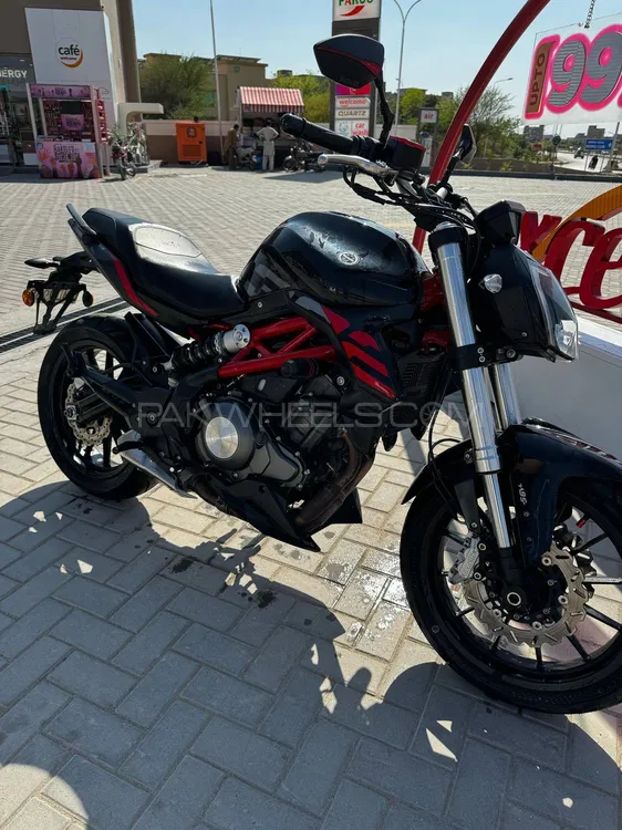 بنیلی 302 R 2022 for Sale Image-1