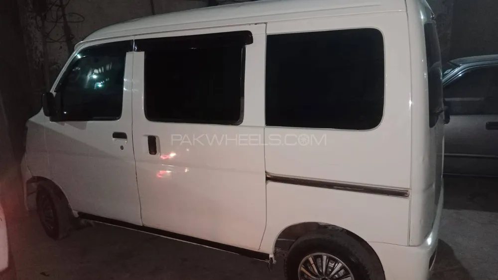 Daihatsu Hijet 2010 for Sale in Karachi Image-1