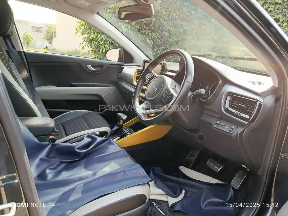 KIA Stonic 2023 for Sale in Lahore KIA Stonic 2023 for Sale in Lahore Image-10